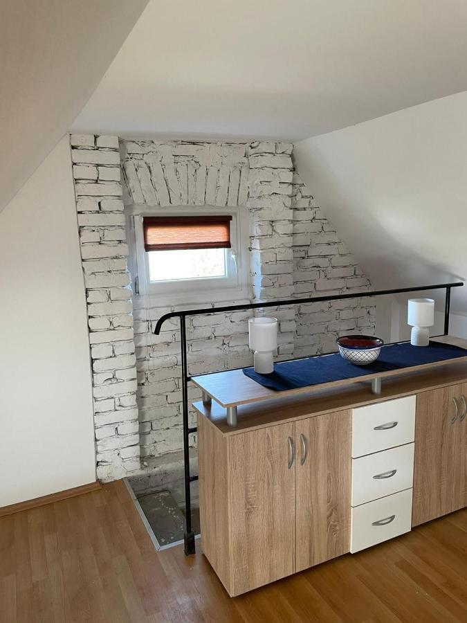 Het Hongaarse Wijnhuis Mohács Buitenkant foto
